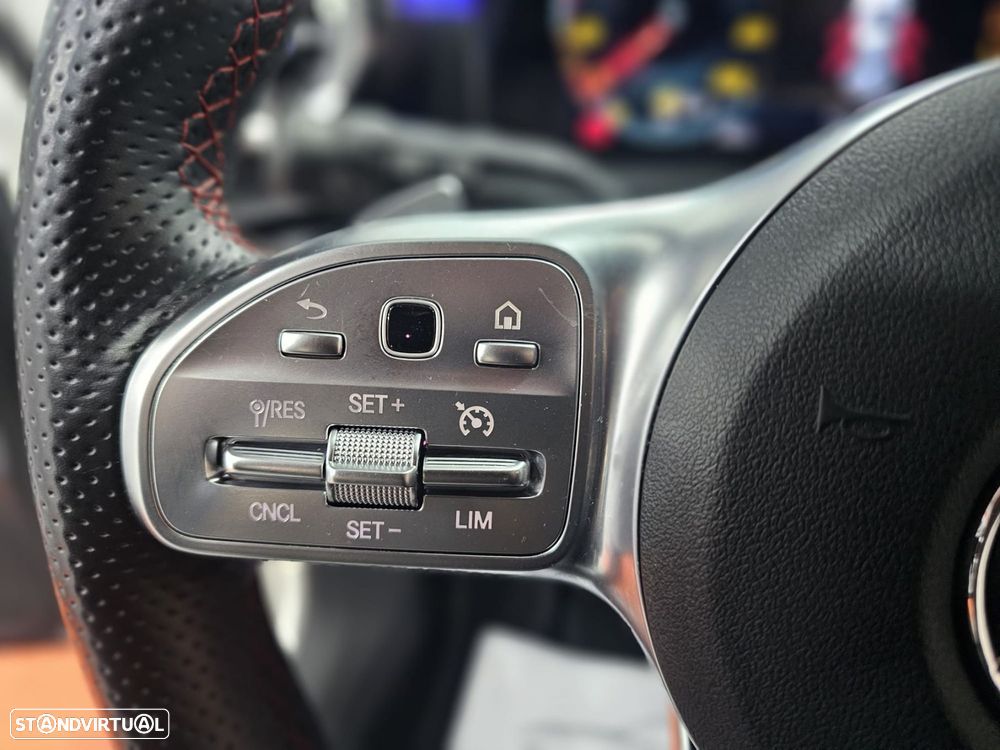 Mercedes-Benz A 250 e AMG Line - 22