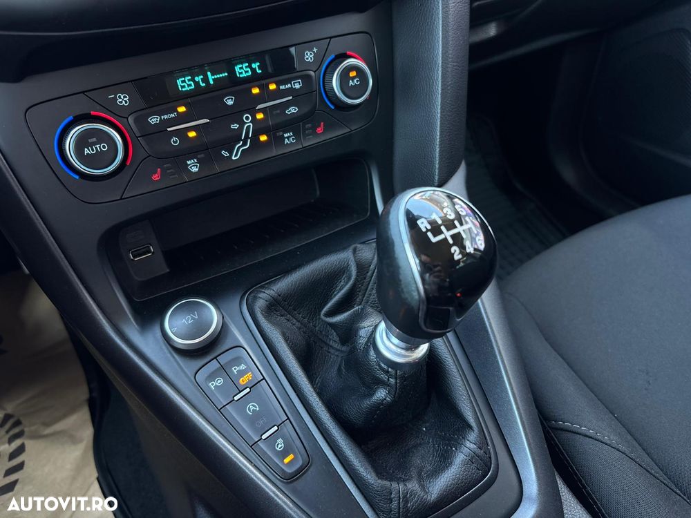 Ford Focus 1.5 EcoBlue Titanium Business - 27