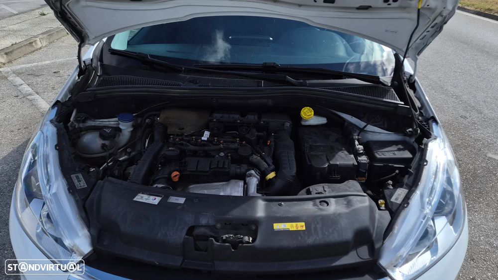 Peugeot 208 1.5 BlueHDi Signature - 13