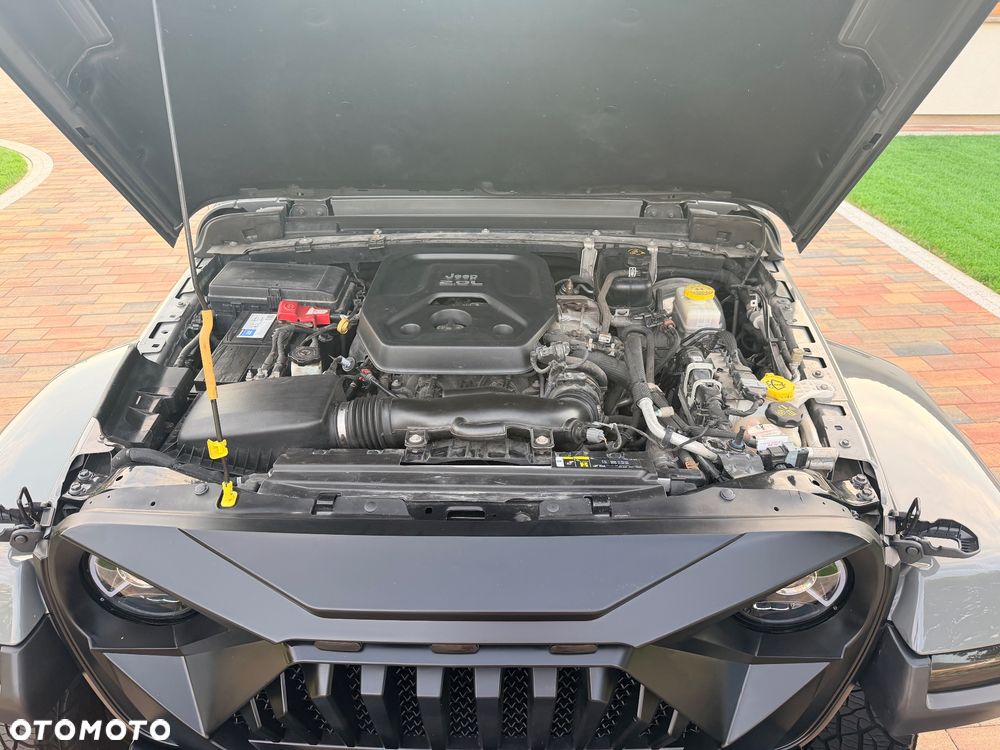 Jeep Wrangler Unlimited GME 2.0 Turbo Sahara - 15