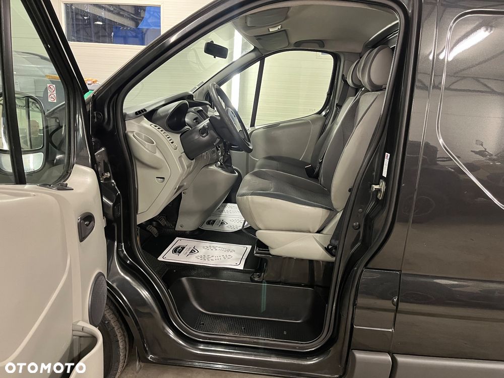 Opel Vivaro - 14