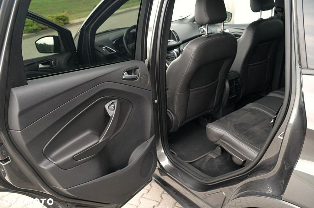 Ford Kuga - 25