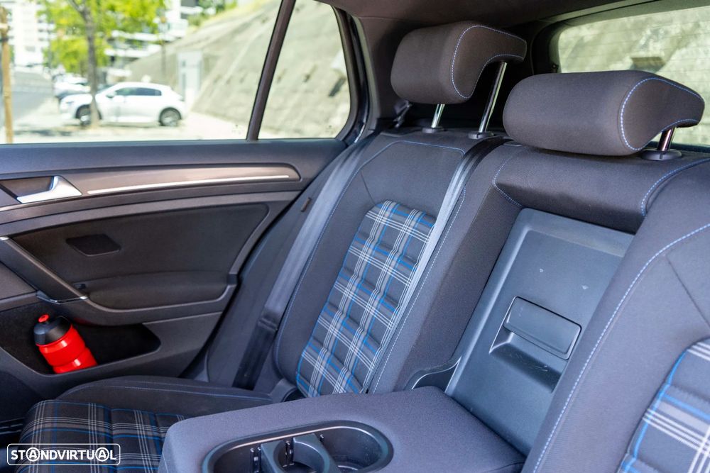 VW Golf 1.4 GTE Plug-In-Hybrid DSG - 9