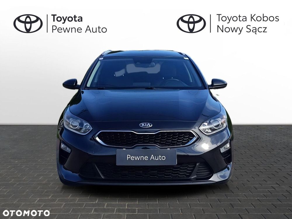 Kia Ceed 1.4 L - 8