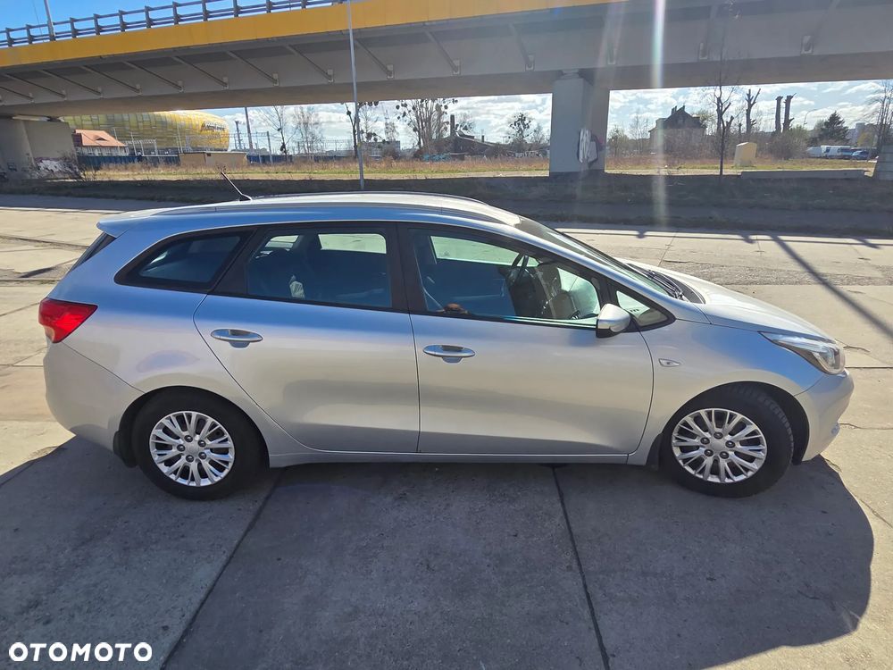 Kia Ceed 1.6 CRDi L - 6