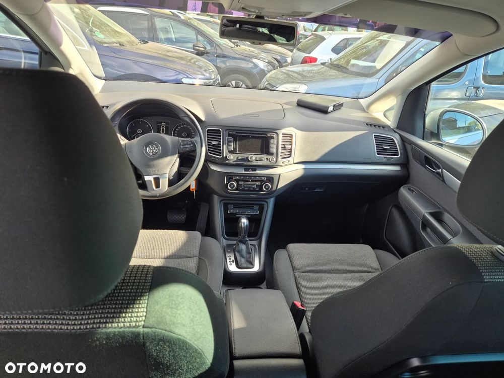Volkswagen Sharan 2.0 TDI DSG BlueMotion Technology Comfortline - 24