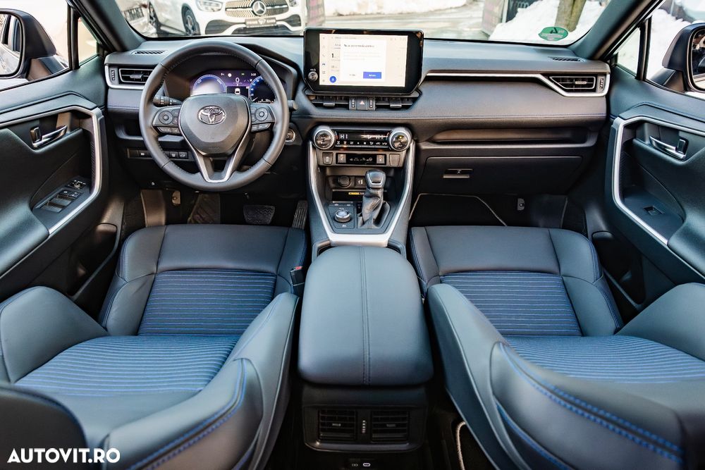 Toyota RAV4 - 3