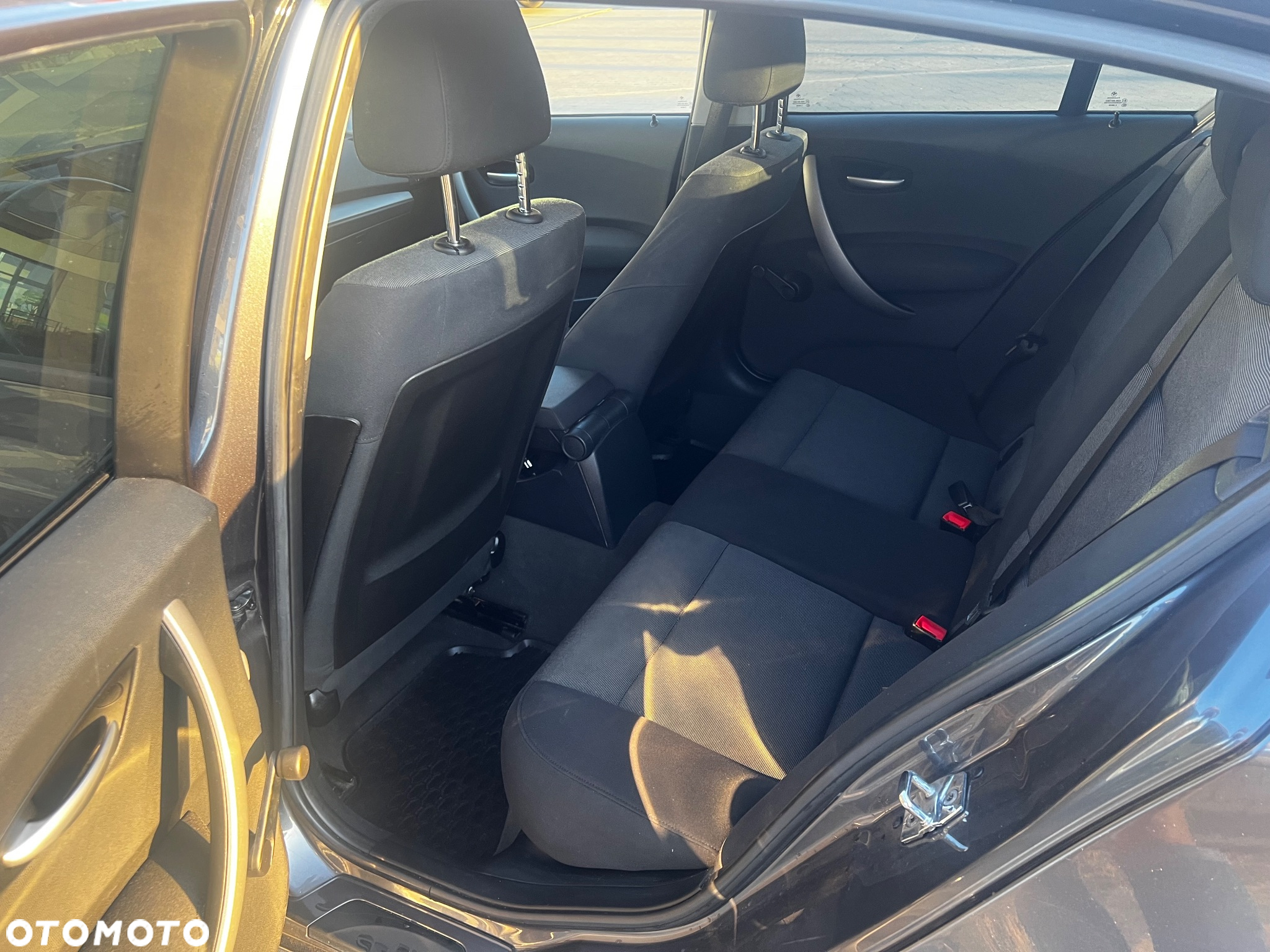 BMW Seria 1 118i - 5