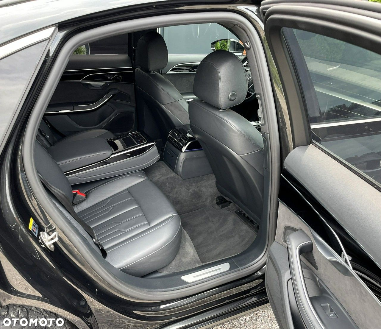 Audi A8 - 32