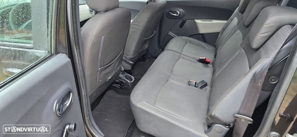 Dacia Lodgy 1.5 dCi Confort+ 7L - 7