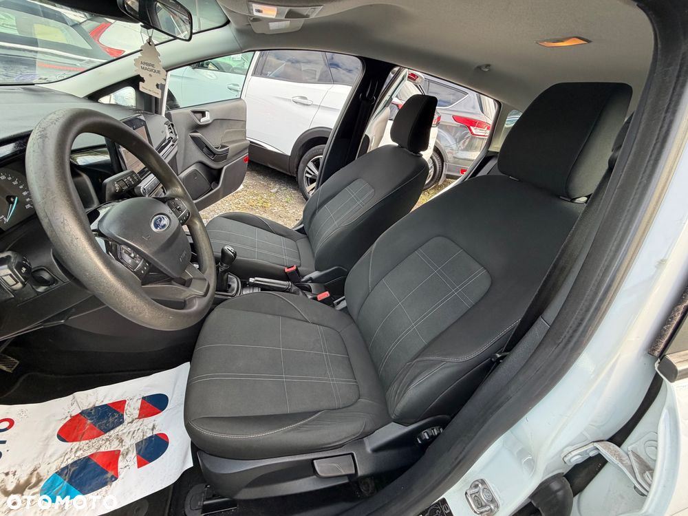 Ford Fiesta - 15