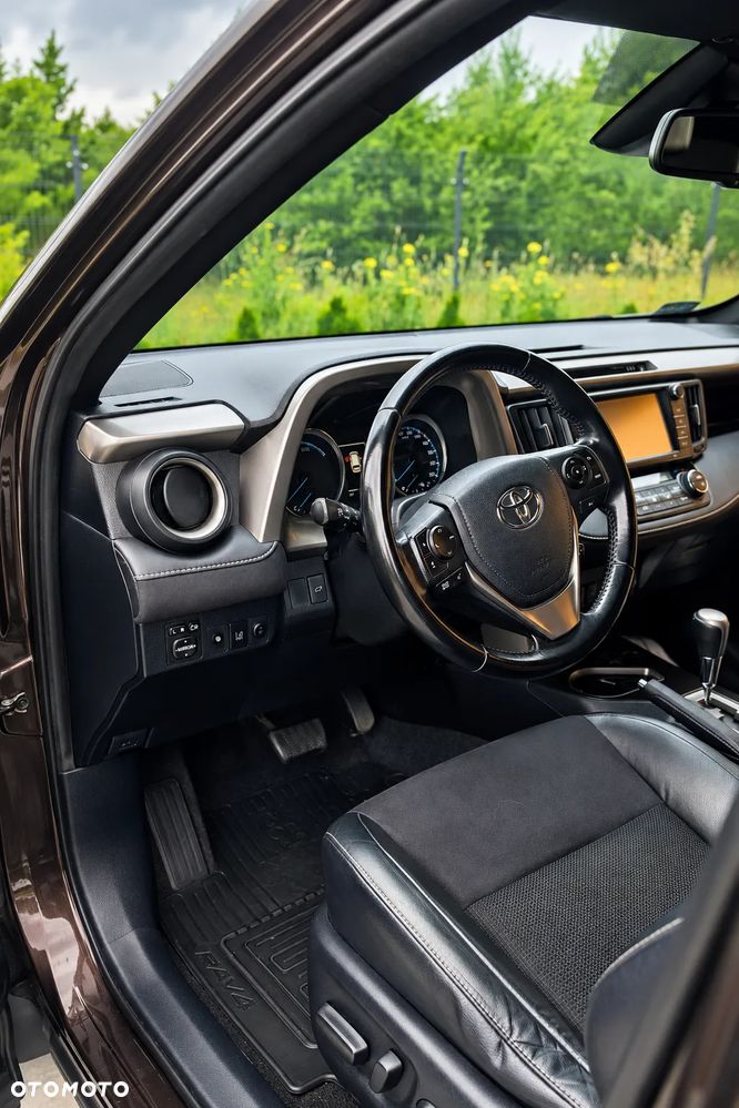 Toyota RAV4 - 14