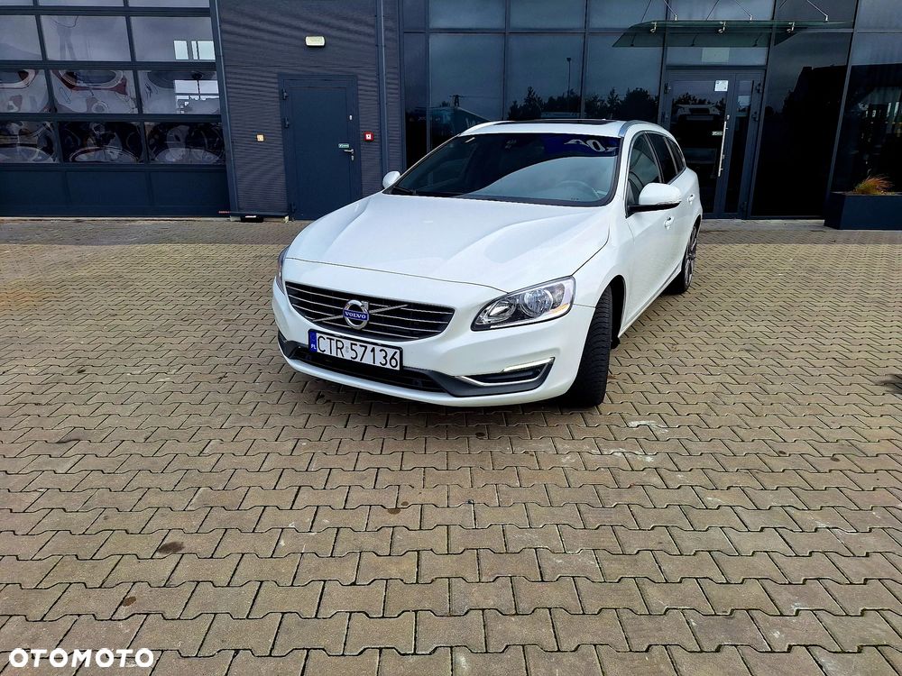 Volvo V60 T5 Drive-E Summum - 2