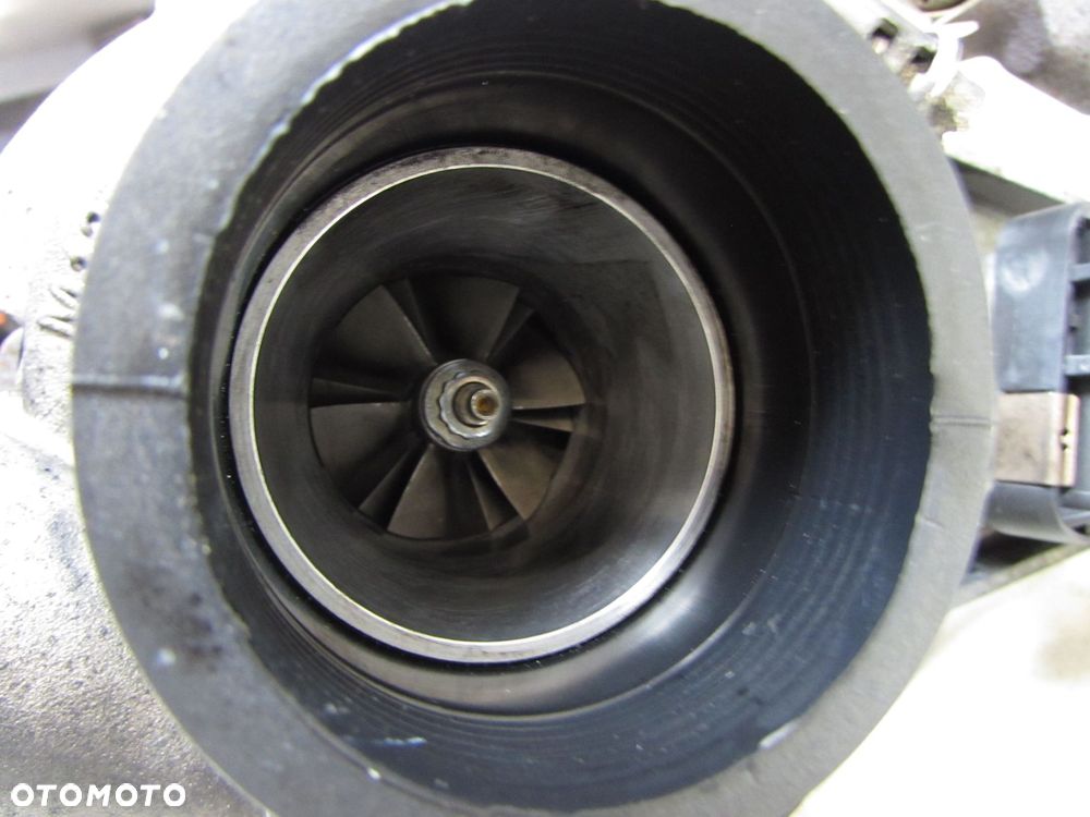 VOLVO XC90 2.4 5D 02-14 TURBINA TURBOSPREZARKA 31293507 - 6