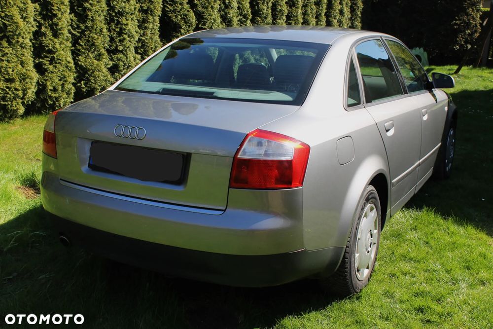 Audi A4 Limousine - 3