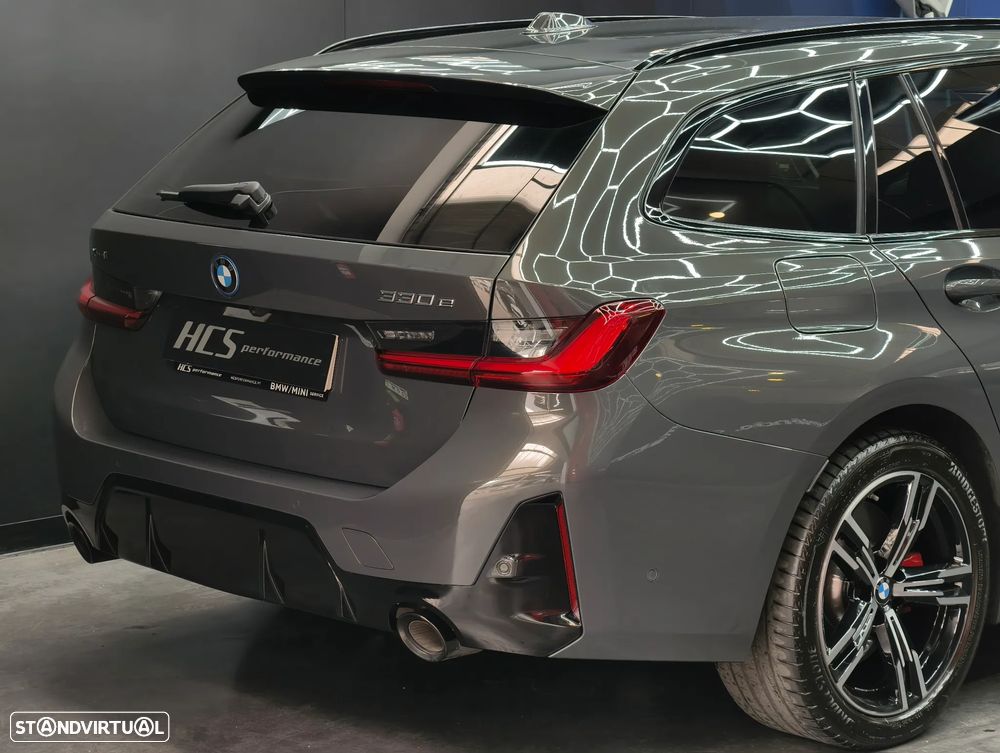 BMW 330 e Pack Desportivo M Pro Auto - 51