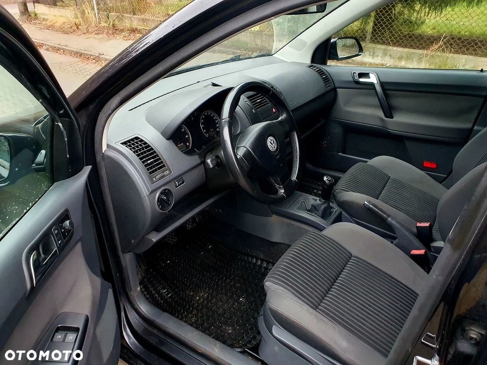 Volkswagen Polo 1.4 16V Comfortline - 6