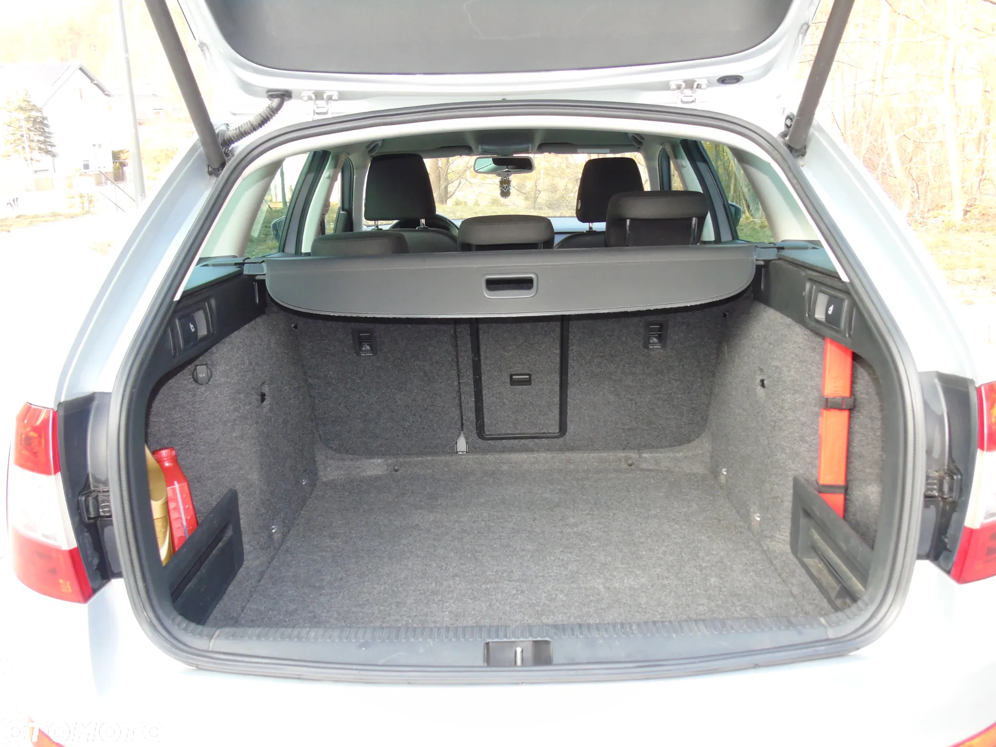Skoda Octavia Combi 1.6 TDI DPF DSG Active - 9