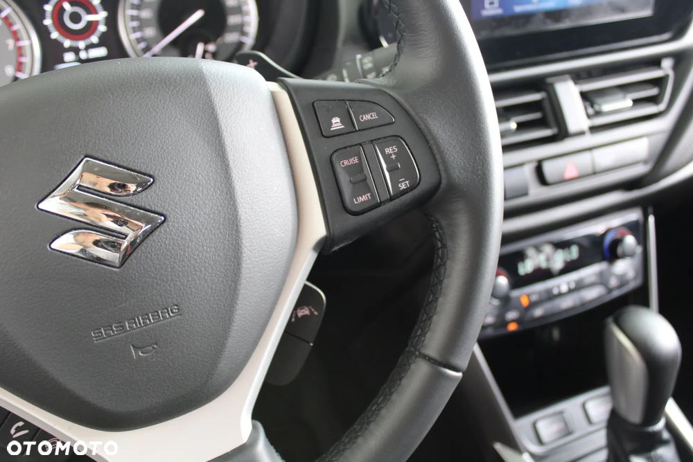 Suzuki SX4 S-Cross - 13