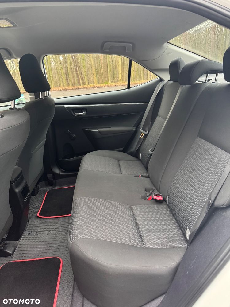 Toyota Corolla 1.4 D-4D Comfort - 8