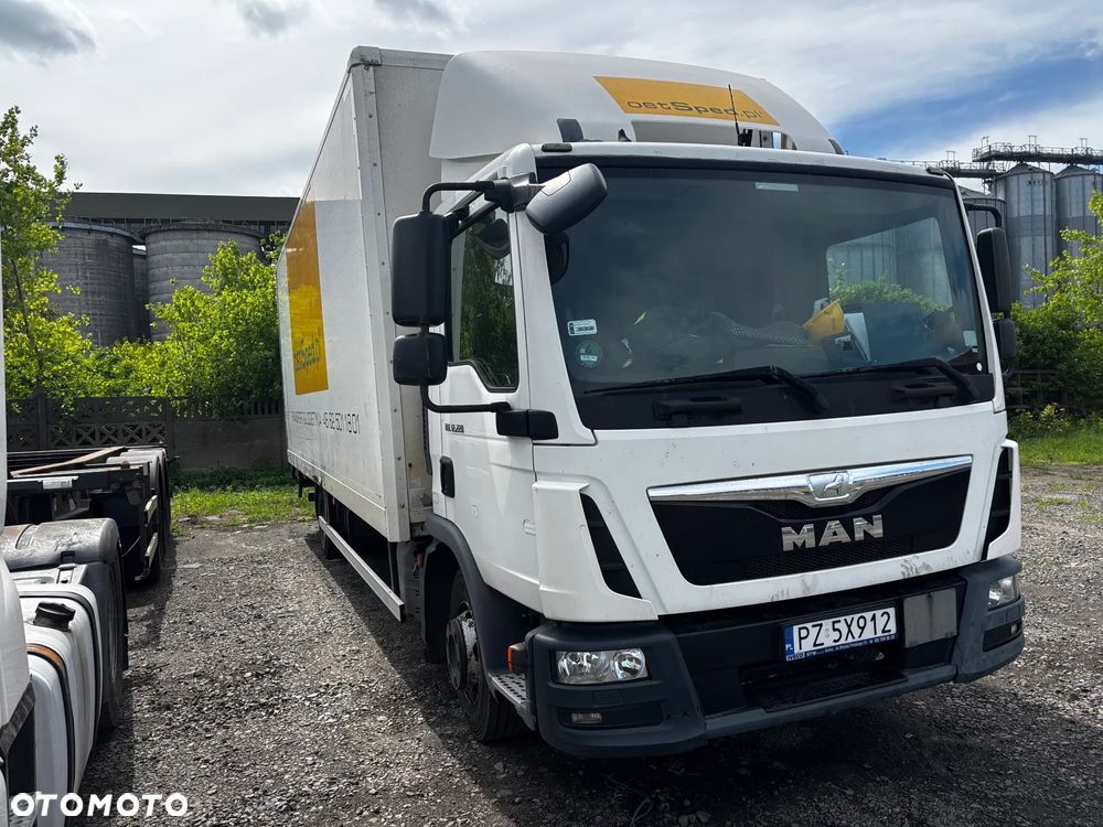 MAN TGL 12.220 - 3