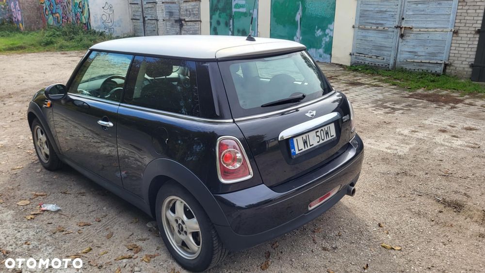 MINI Cooper Standard - 4