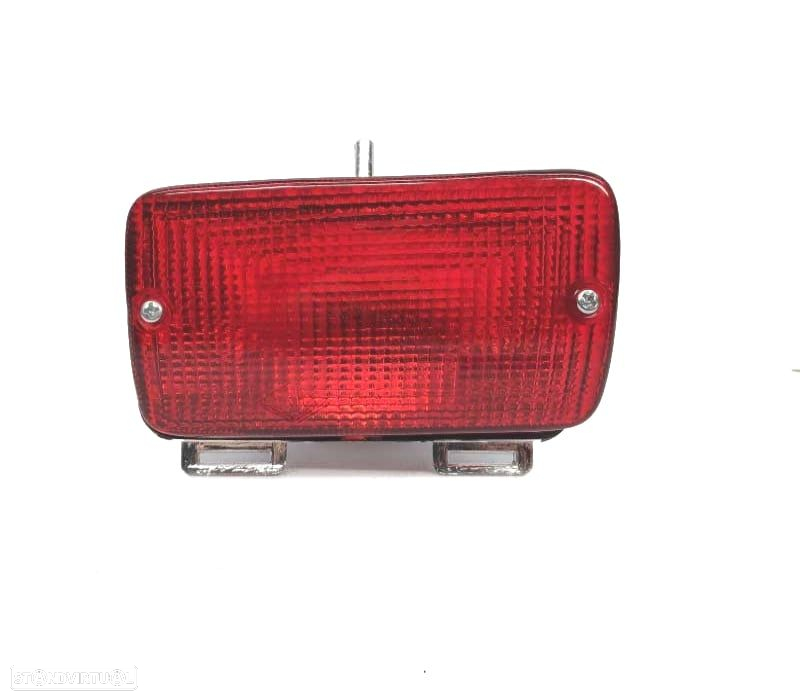 FAROLINS PÁRA-CHOQUES TRASEIRO PEUGEOT 205 83-98 - 2