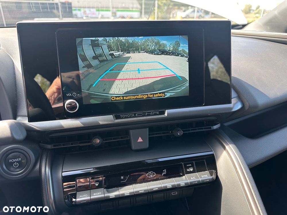 Toyota C-HR - 15