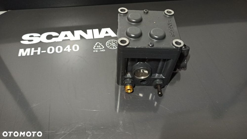 Oryginalny zaworów EGR V107 Scania 2642027 / 2447593 - 1