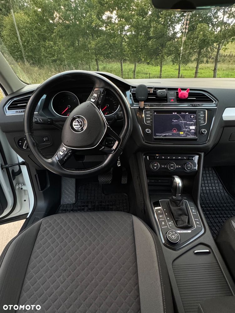 Volkswagen Tiguan - 20