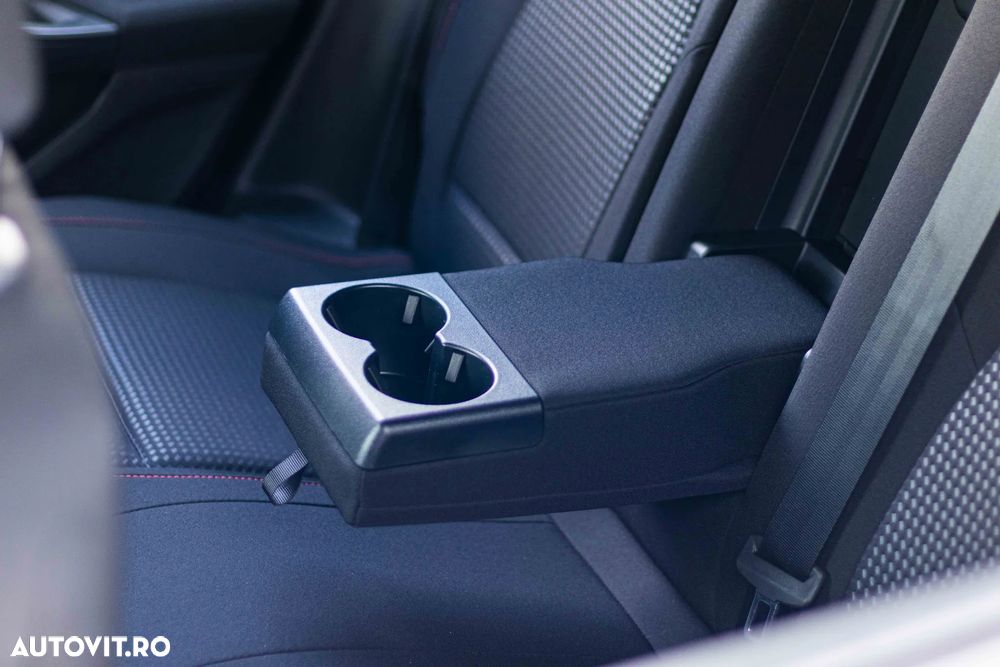 Ford Focus 1.0 EcoBoost 6MT MHEV ST-Line X - 15