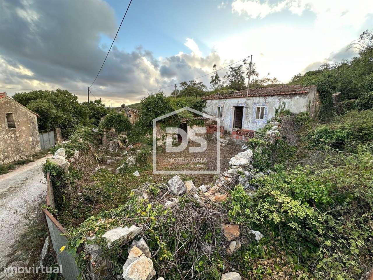 Moradia Devoluta T2 Venda em Arrimal e Mendiga,Porto de Mós - Grande imagem: 2/23