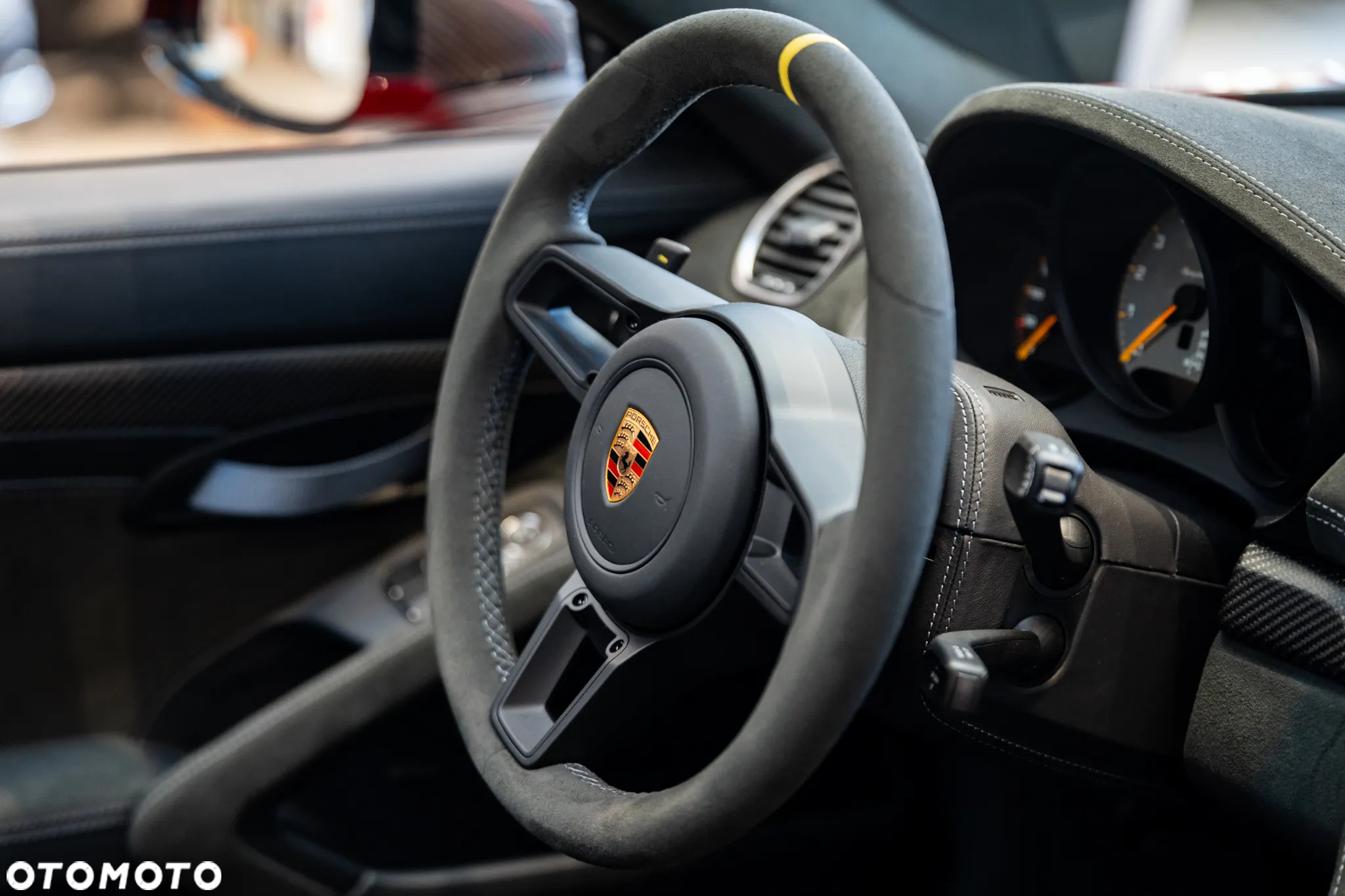 Porsche 718 Spyder - 11
