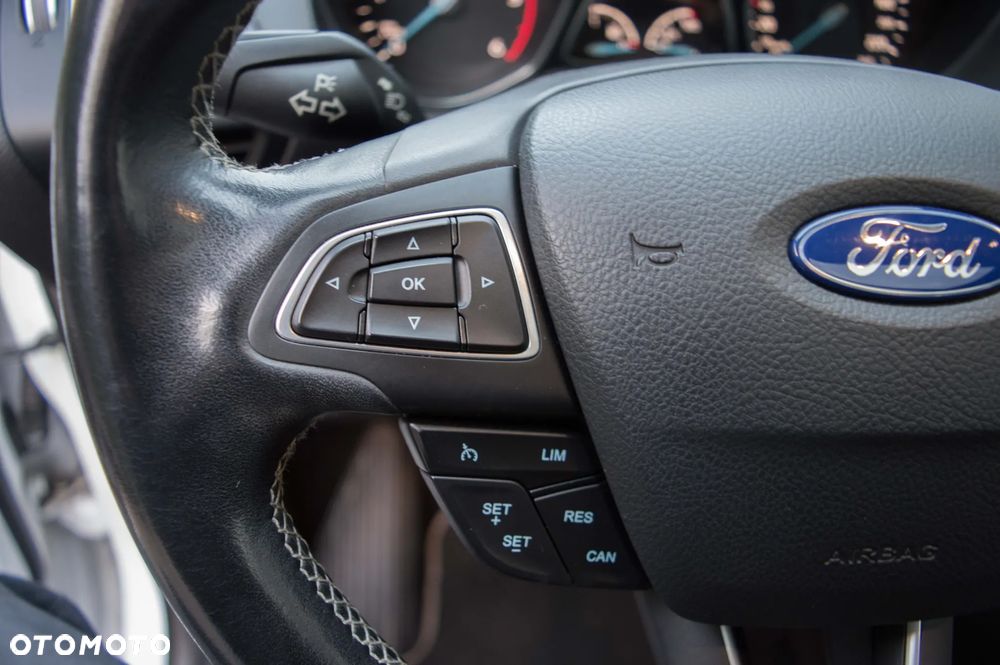 Ford Kuga 2.0 TDCi 4x4 ST-Line - 21