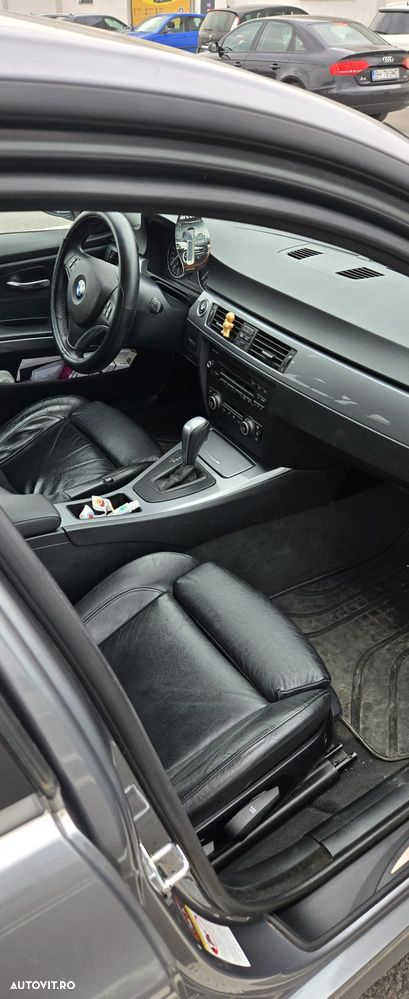 BMW Seria 3 320d DPF Aut. - 8