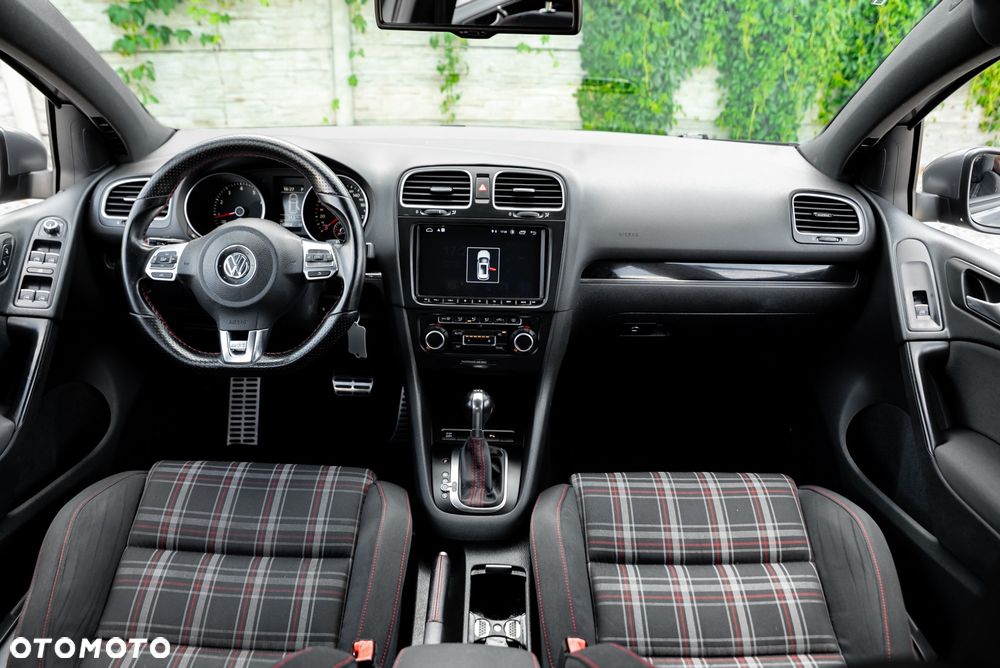 Volkswagen Golf 2.0 GTI DSG - 27