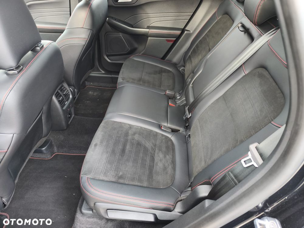 Ford Kuga 2.0 EcoBlue 4x4 ST-LINE X - 14
