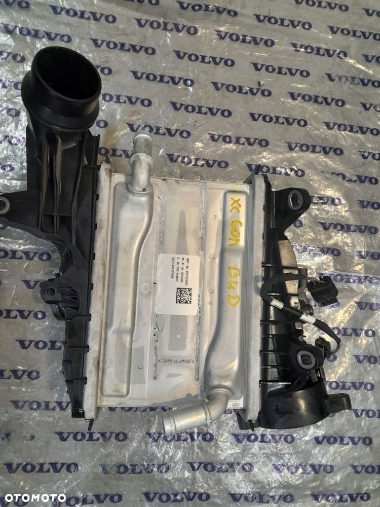 CHŁODNICA INTERCOOLER 32339085 VOLVO XC60 II 2.0 B4D 2022R W-WA - 2