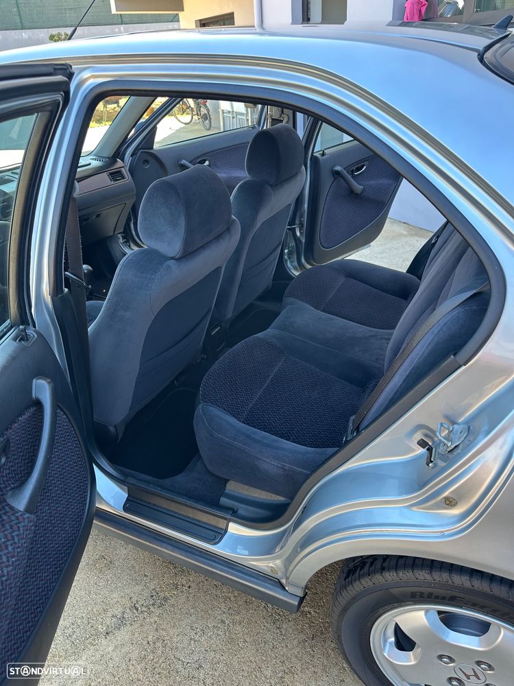 Honda Civic 1.5i LS - 7
