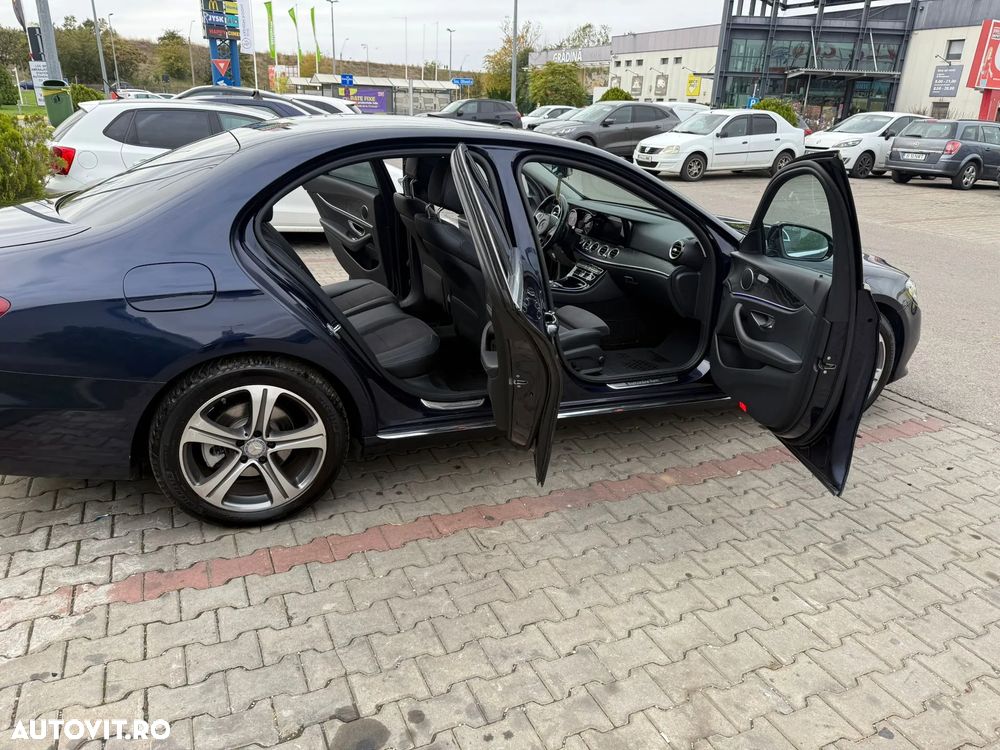 Mercedes-Benz E 200 4MATIC 9G-TRONIC Avantgarde - 11