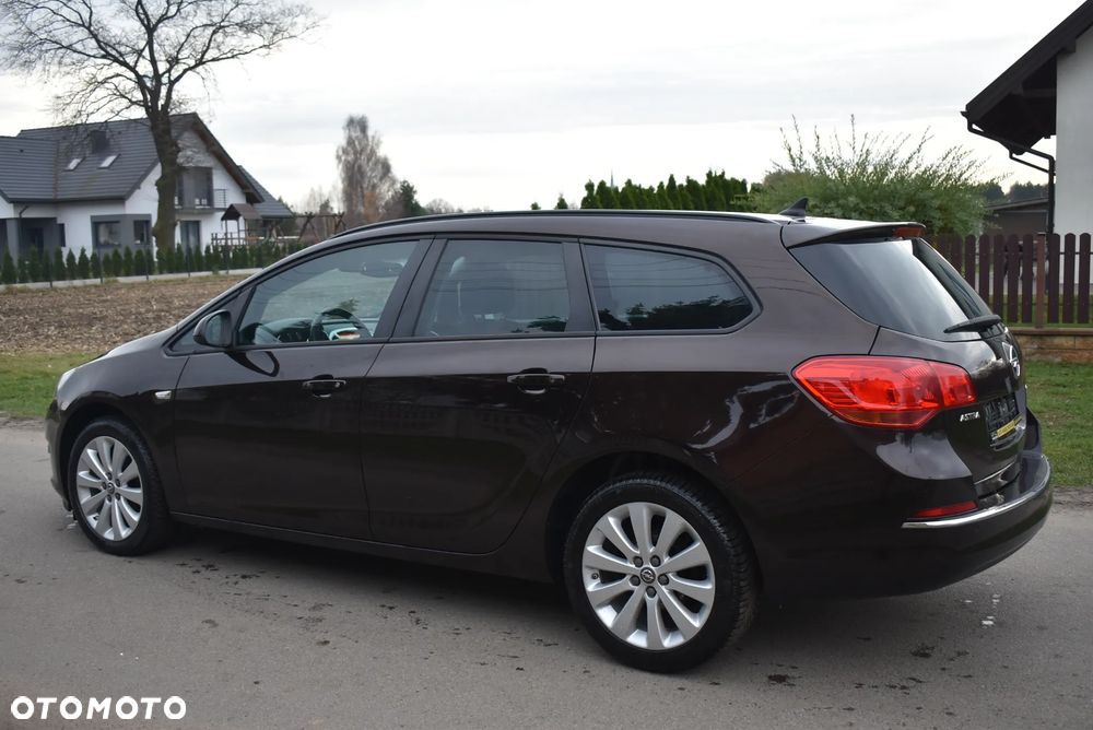 Opel Astra 1.4 Turbo Cosmo - 12