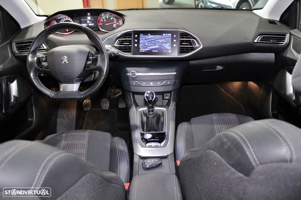 Peugeot 308 BlueHDi 130 Allure Pack - 4
