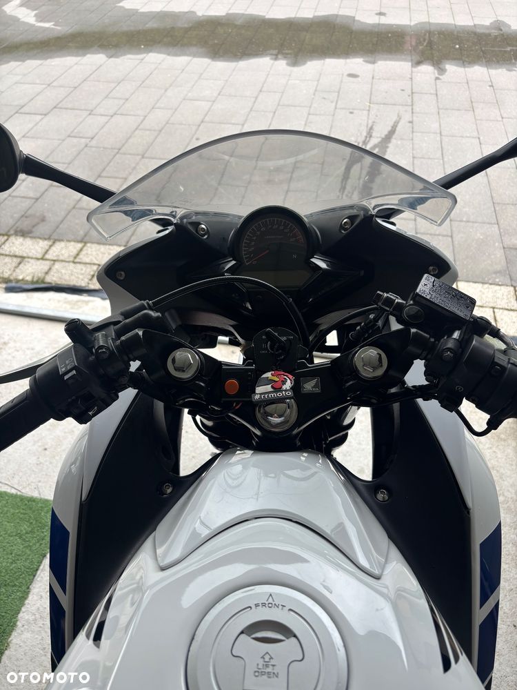 Honda CBR - 9