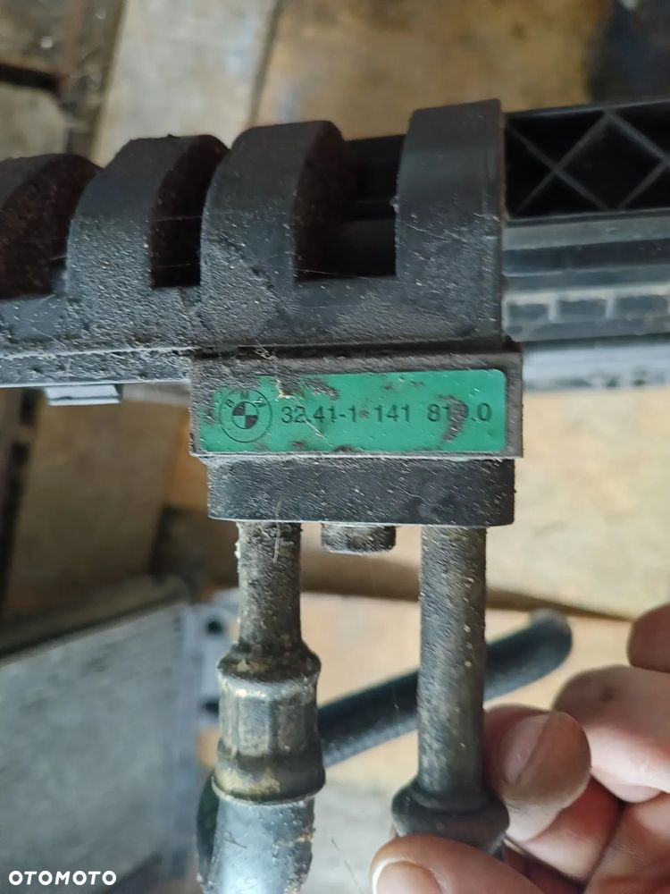 CHŁODNICZKA OLEJU OBUDOWA CHŁODNICY RAMKA BMW E39 2,0B 17407970 - 2