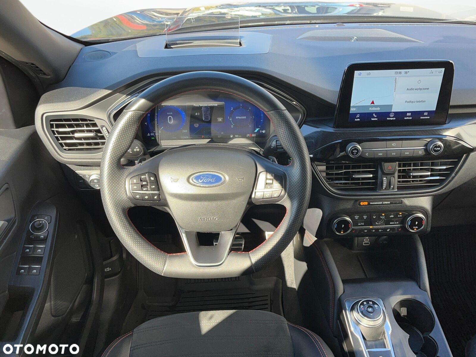 Ford Kuga - 12