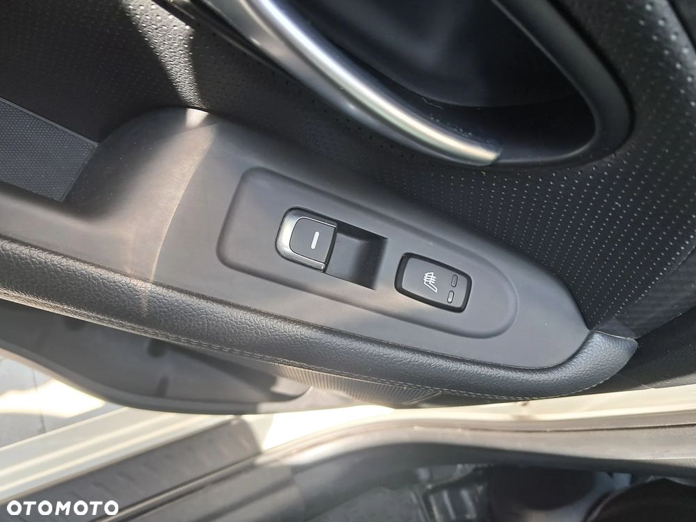 Kia Carens 1.7 CRDi L - 14