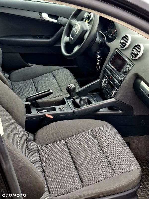 Audi A3 Sportback 1.6 Ambition - 9