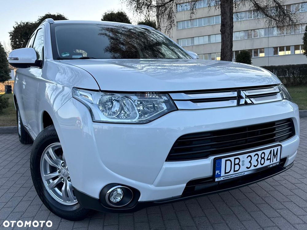 Mitsubishi Outlander 2.0 2WD Invite - 10