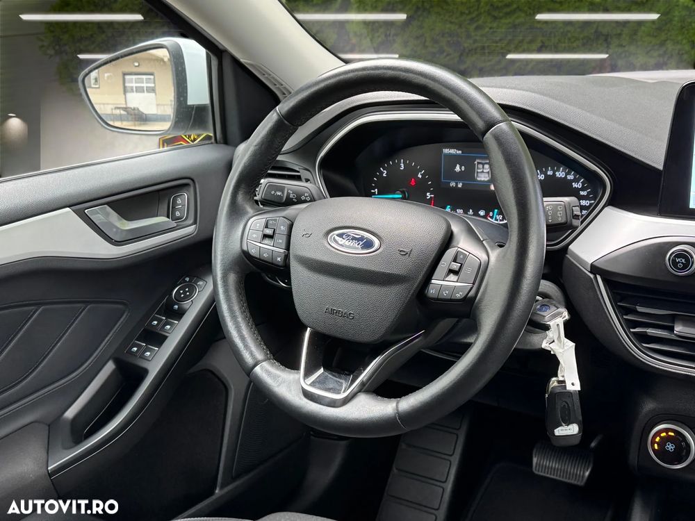 Ford Focus 2.0 EcoBlue Titanium Business - 28