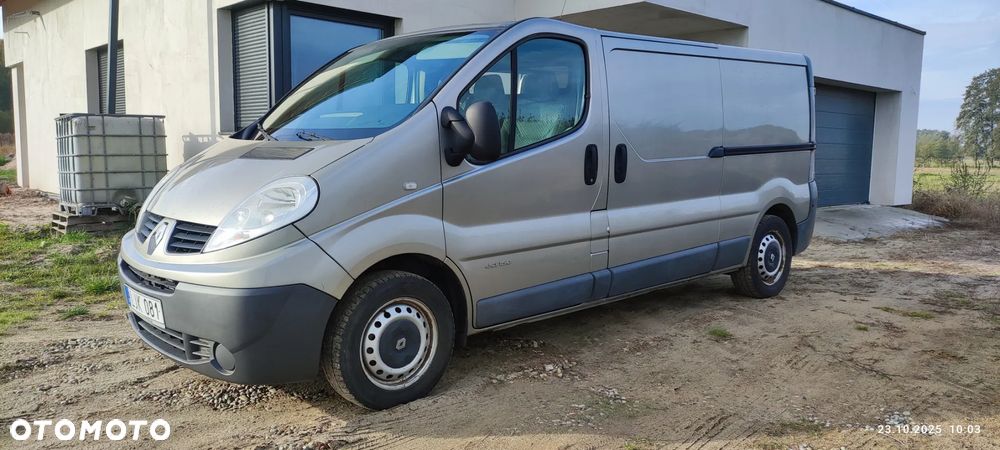 Renault Trafic - 22
